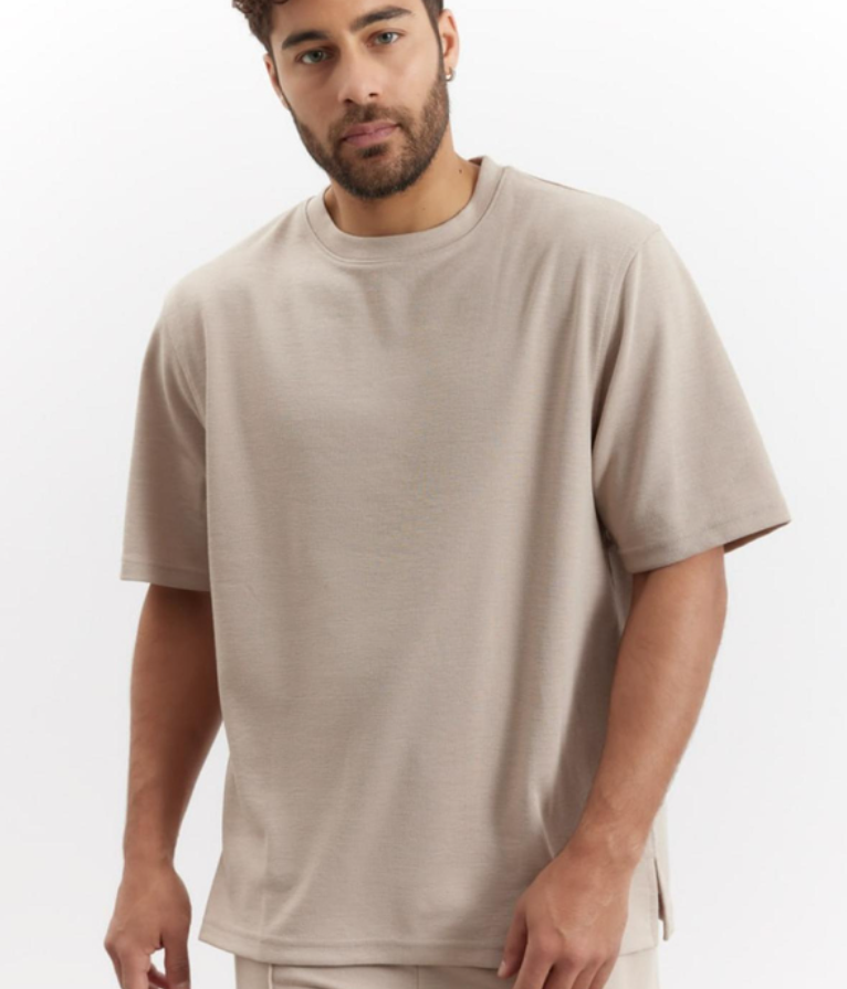 Ensemble deux pièces beige clair, disponible en noir, bleu, blanc