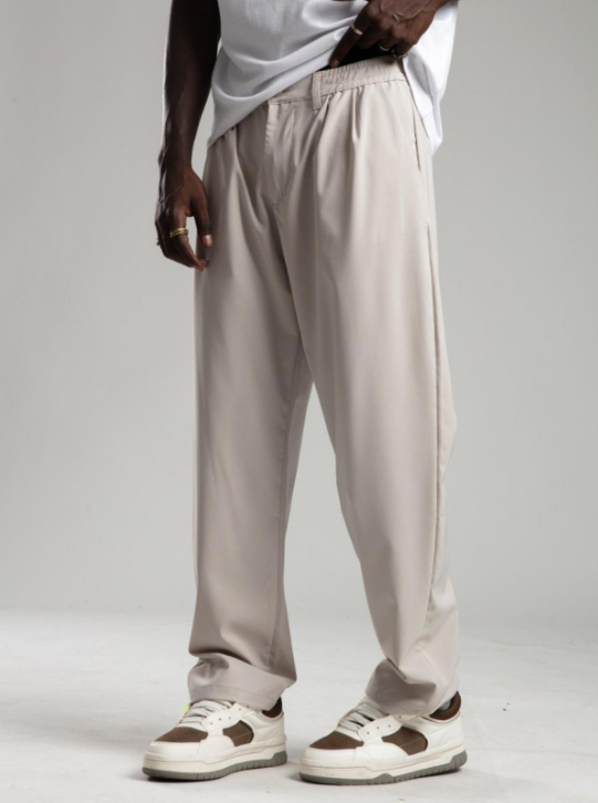 Pantalon décontracté couleur biscuit