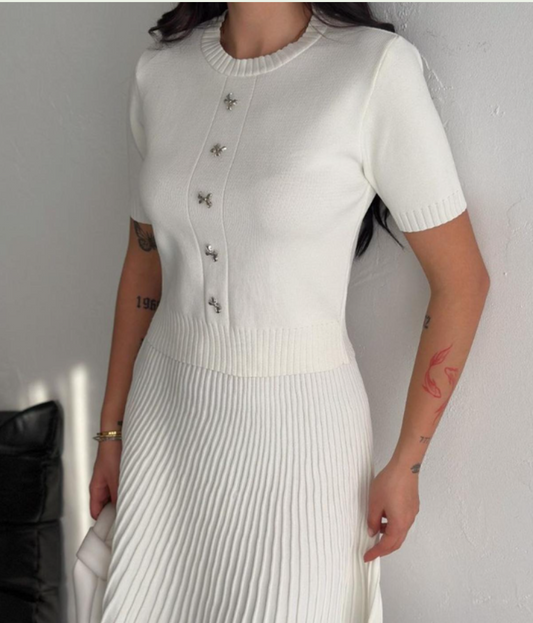 Ensemble de tricots noirs, disponible en bleu, rouge, blanc